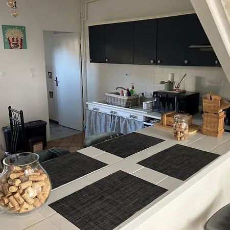 Jolie, Cozy, Confortable Maison De Ville Au Calme A 5Min Du Centre De Verdun, Parking Devant La Maison Belleville-Sur-Meuse Exterior photo