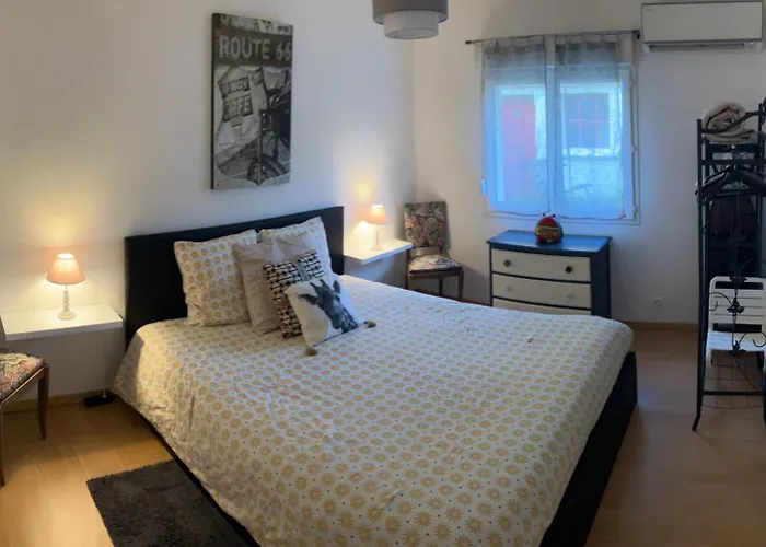 Jolie, Cozy, Confortable Maison De Ville Au Calme A 5Min Du Centre De Verdun, Parking Devant La Maison